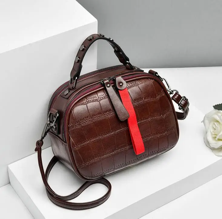 Bolsa feminina em couro - Perón