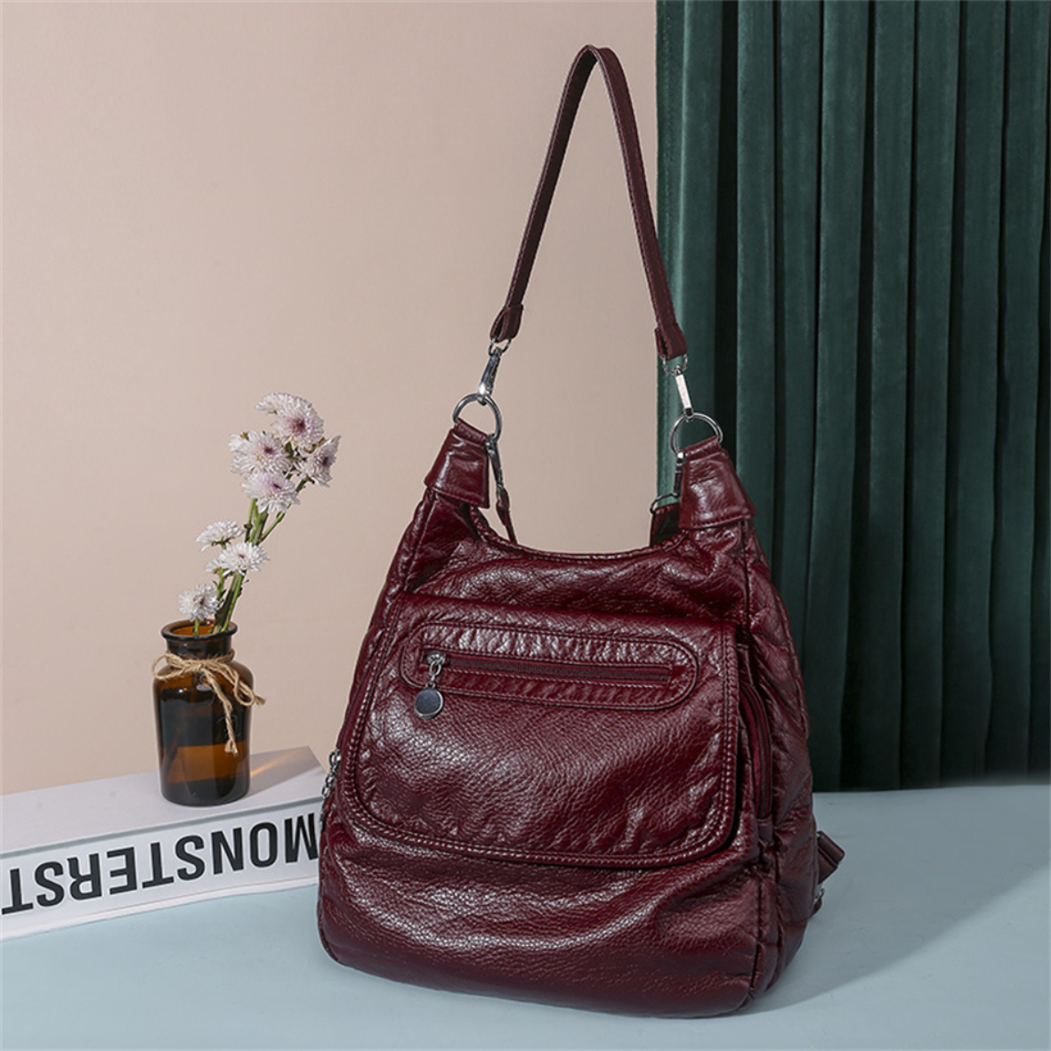 Mochila feminina em couro - Lizia
