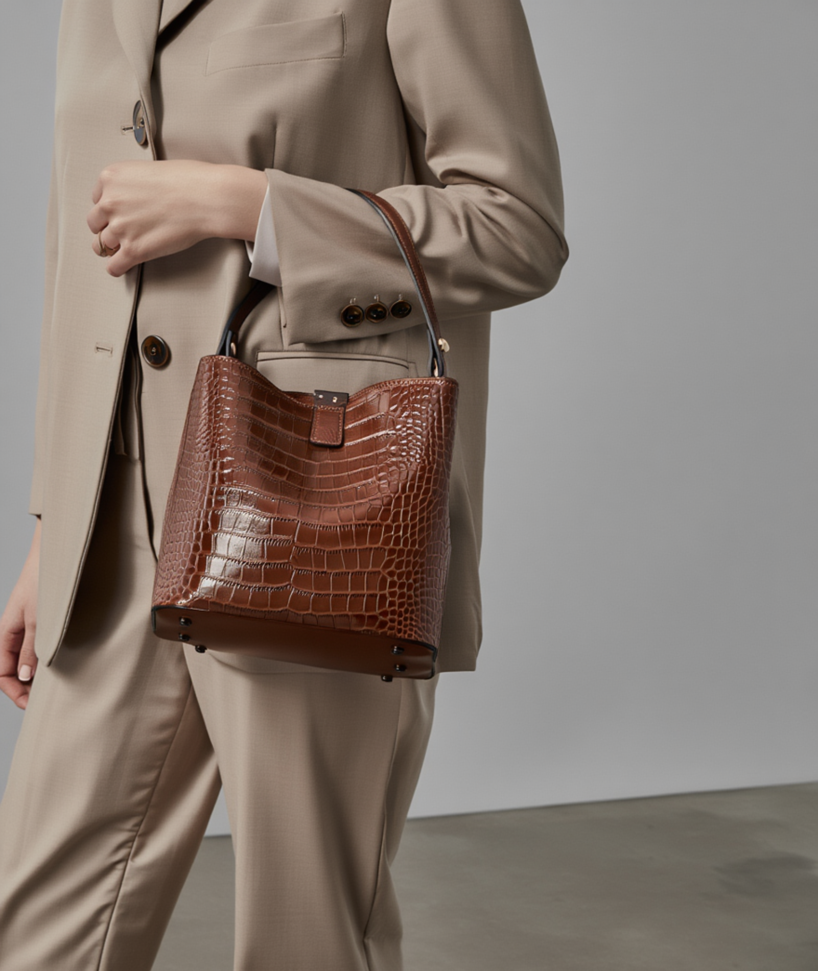 Bolsa feminina crossbody de couro - Secchio