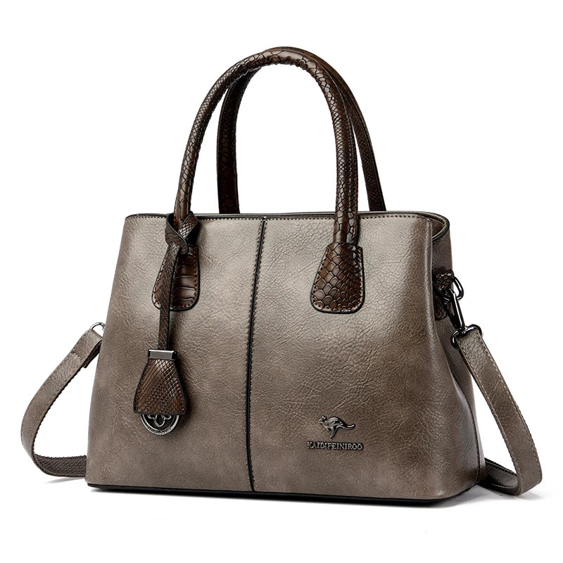 Bolsa feminina de couro - Coraline