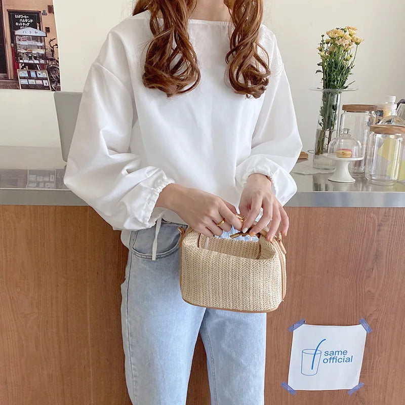 Bolsa feminina de mão e alça estilo ratan