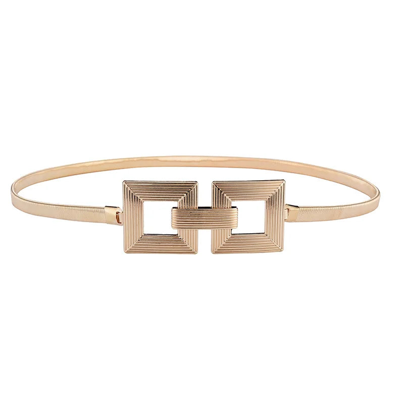 Cinto feminino dourado com fivela decorada em metal