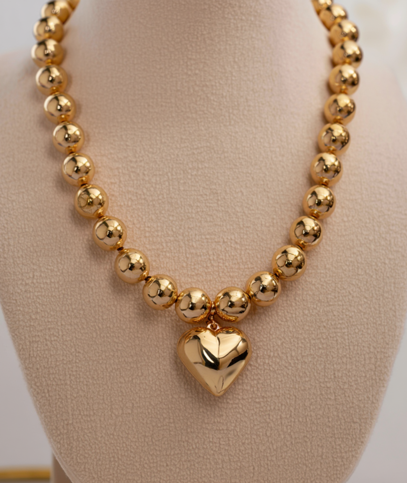 Colar feminino folheado pingente coração