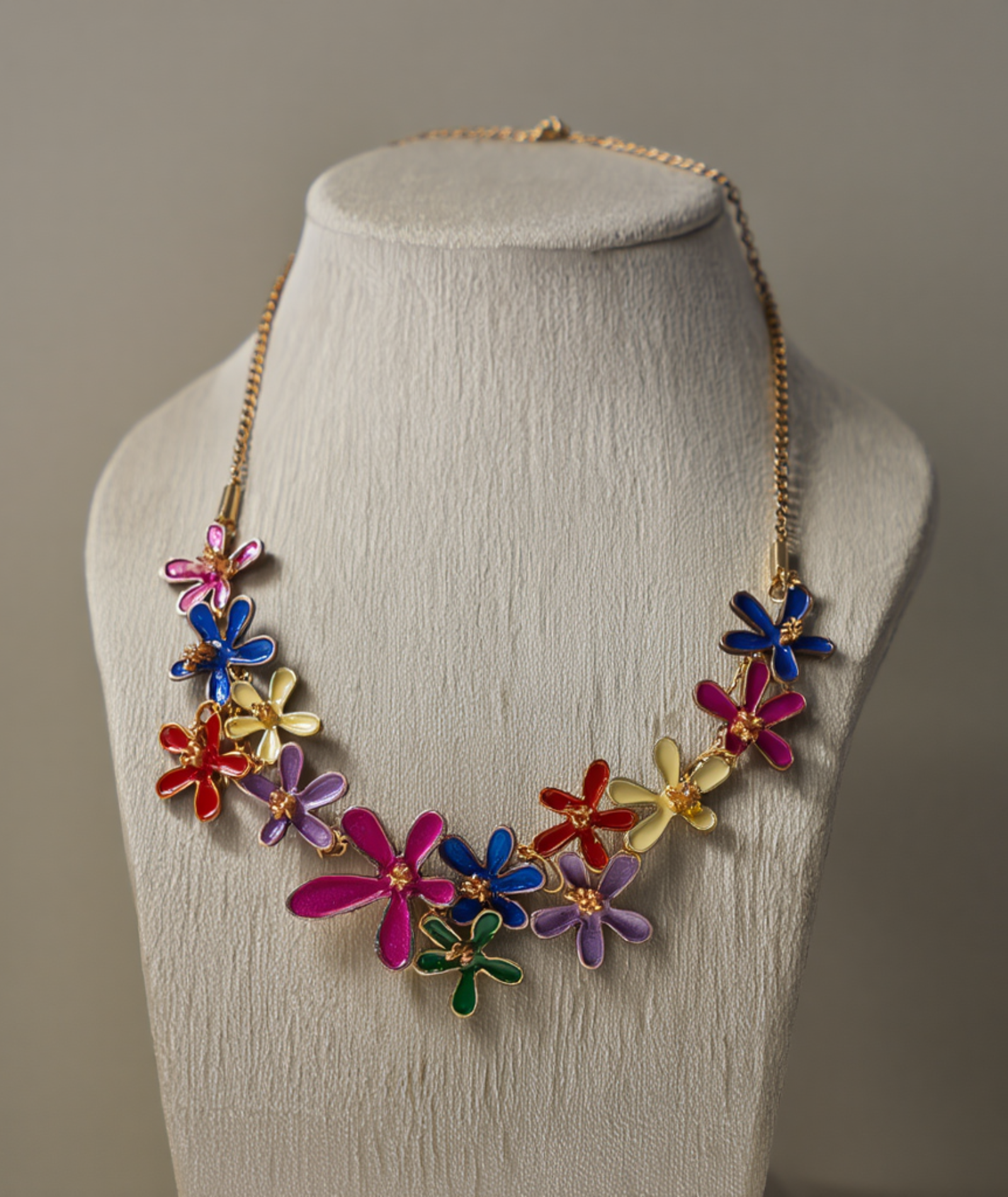 Conjunto feminino colar e brincos folheado floral