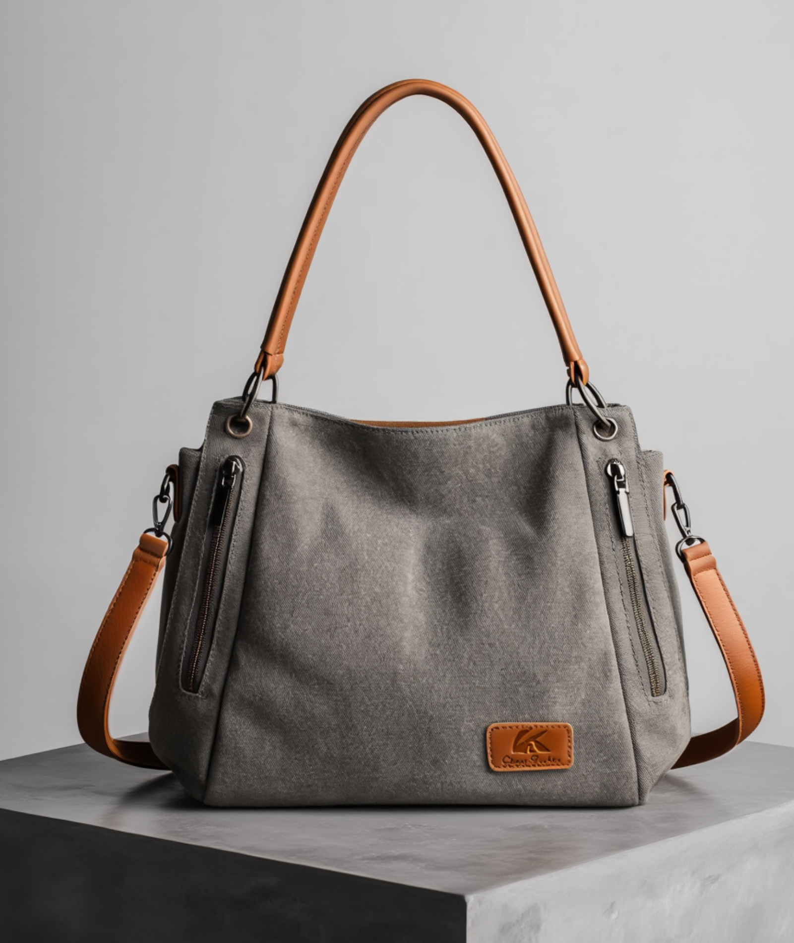 Bolsa feminina de lona com detalhes em couro - Karine