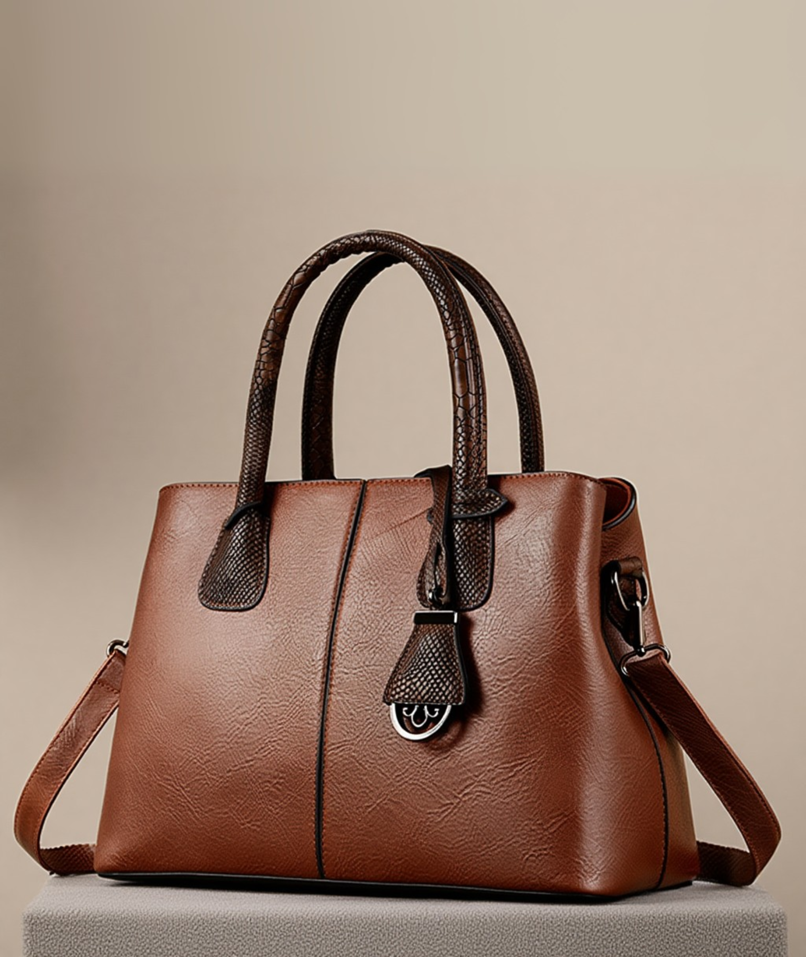 Bolsa feminina de couro - Coraline