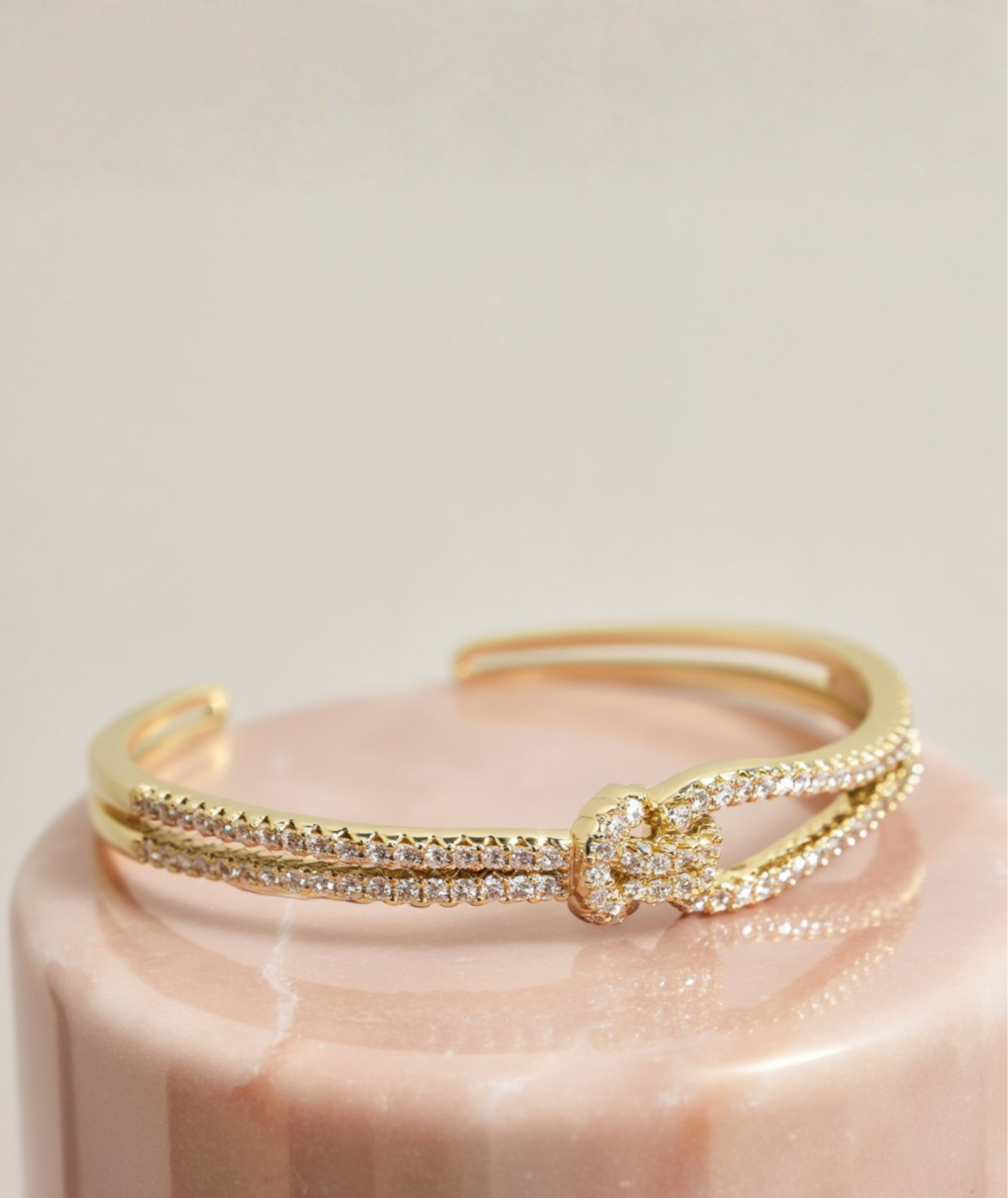 Bracelete feminino com strass folheado - Node