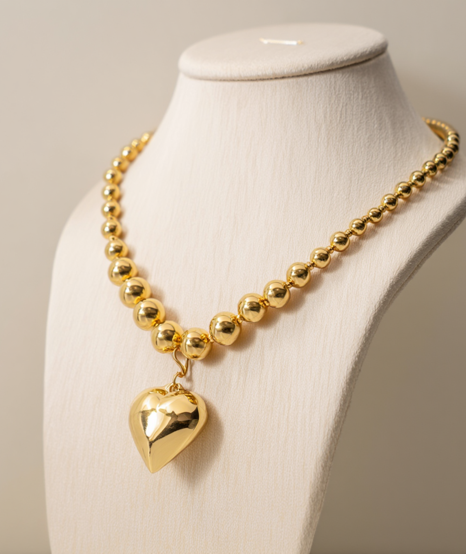 Colar feminino folheado pingente coração