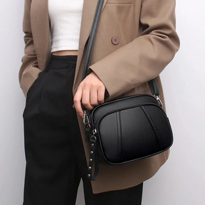 Bolsa feminina de couro - Rock Girl